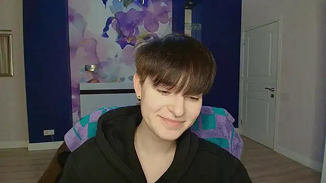 EmiliaYours online show from January 13, 5:02 pm