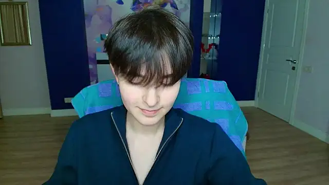 EmiliaYours online show from January 27, 3:50 pm