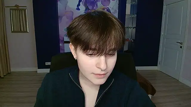 EmiliaYours online show from March 11, 4:29 pm