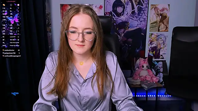 luna berryy online show from December 14, 10:50 pm