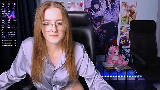 luna berryy online show from December 15, 1:57 am