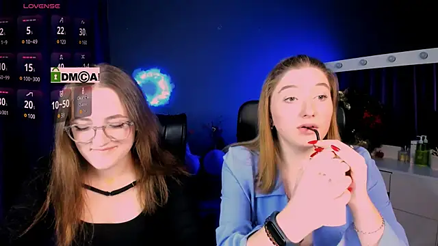 luna berryy online show from February 4, 8:17 pm