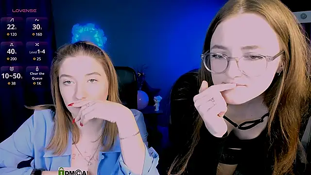 luna berryy online show from February 4, 11:27 pm