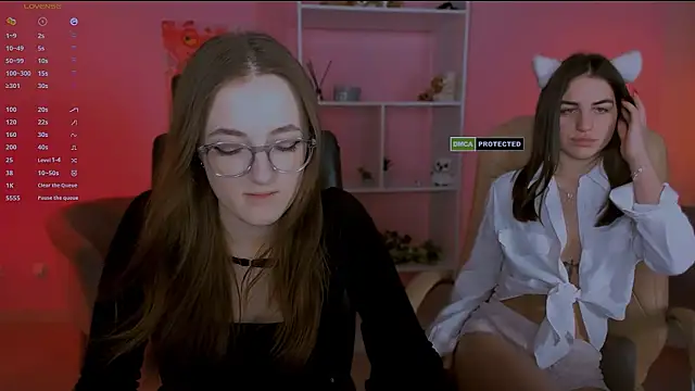 luna berryy online show from February 5, 8:25 pm