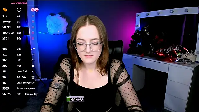 luna berryy online show from February 17, 11:09 pm