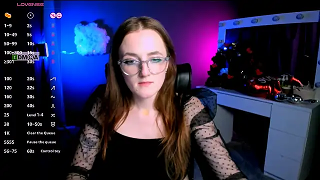 luna berryy online show from February 18, 5:20 am