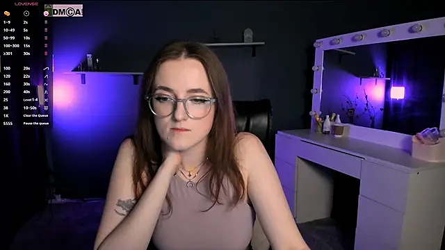 luna berryy online show from March 12, 12:42 am