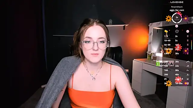 luna berryy online show from March 22, 2:48 am