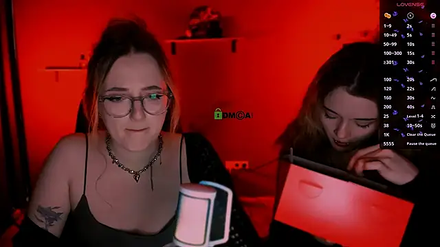 luna berryy online show from September 11, 2:44 am