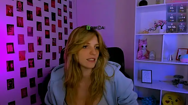 luna berryy online show from July 14, 2:05 am