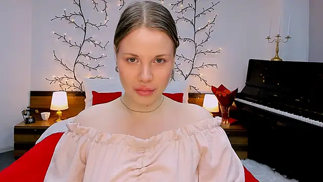 holy kitty online show from February 4, 6:14 am