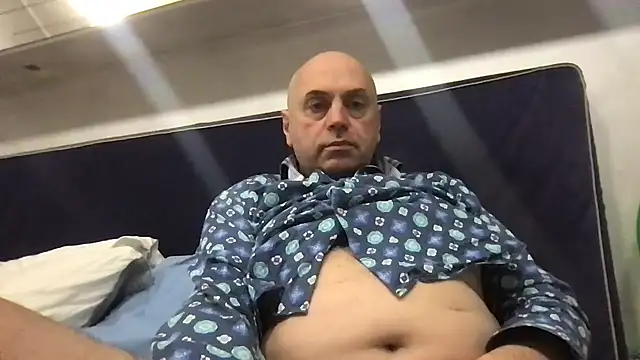 Snapshot of pantomax chatting on January 11, 1:43 am pantomax online show from January 11, 1:43 am