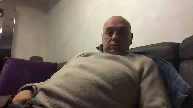 Snapshot of pantomax chatting on January 16, 11:53 pm pantomax online show from January 16, 11:53 pm