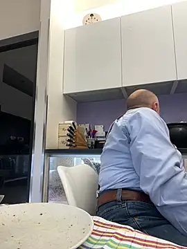 Snapshot of pantomax chatting on February 18, 2:46 pm pantomax online show from February 18, 2:46 pm