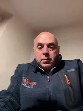 Snapshot of pantomax chatting on February 28, 12:44 am pantomax online show from February 28, 12:44 am