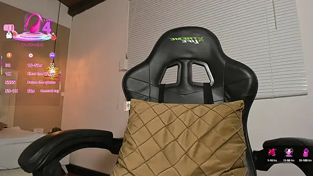 Snapshot of Eva_abc chatting on March 11, 10:42 pm Eva abc online show from March 11, 10:42 pm