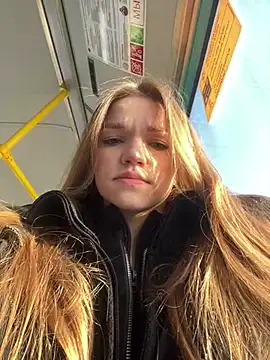 KitteCat online show from February 4, 9:38 am