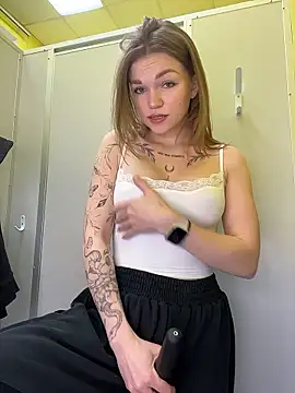 KitteCat online show from January 11, 7:46 am