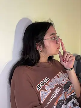 Cassie-millers online show from December 18, 6:03 pm