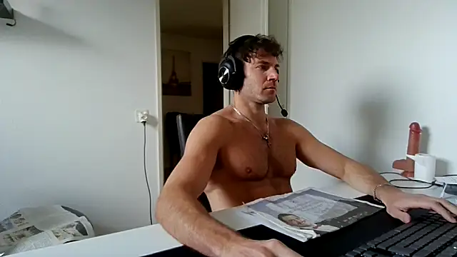 alpha-hunk online show from March 31, 1:11 pm