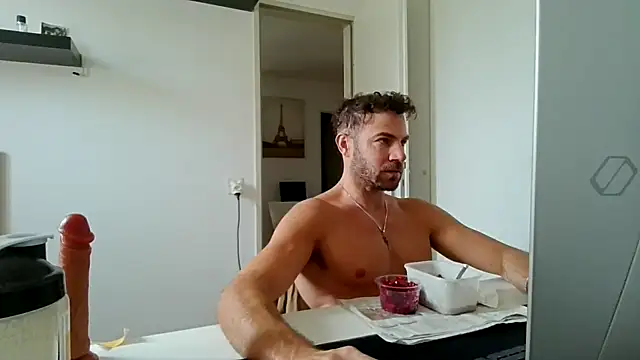 alpha-hunk online show from May 31, 8:21 am