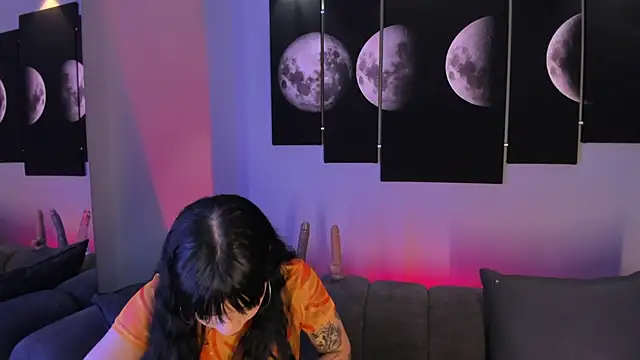 Snapshot of maddy_walker chatting on January 23, 8:13 pm maddy walker online show from January 23, 8:13 pm