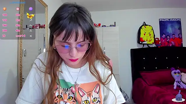 Lucyy-hess online show from December 31, 8:45 pm