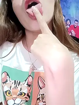 Lucyy-hess online show from December 31, 11:49 pm