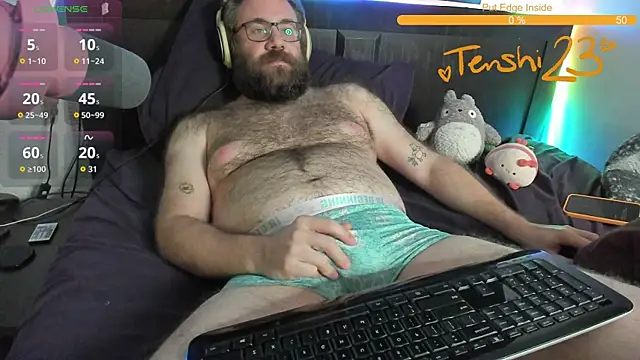 Snapshot of tenshi23strip chatting on October 18, 5:10 am tenshi23strip online show from October 18, 5:10 am