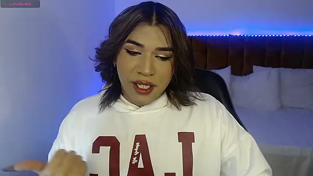 alexiaaross online show from November 9, 9:02 pm