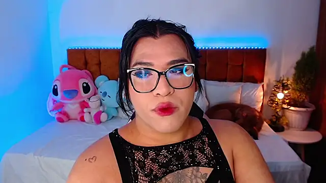 alexiaaross online show from January 9, 6:05 am