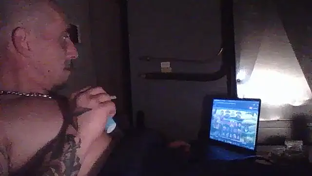 CandiedPompano online show from October 30, 5:13 pm