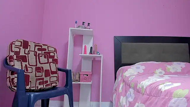 LolaBoobs online show from March 20, 7:25 am