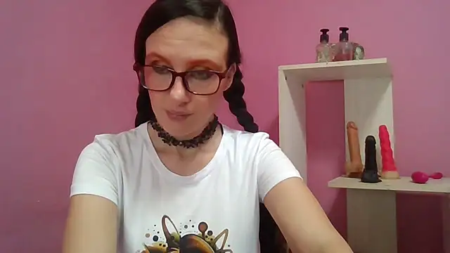LolaBoobs online show from April 18, 7:23 am
