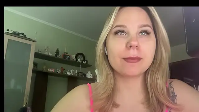 Thalia  Star online show from March 29, 7:08 am