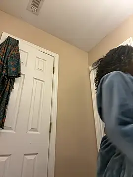 choclatepeaach online show from January 15, 2:32 pm