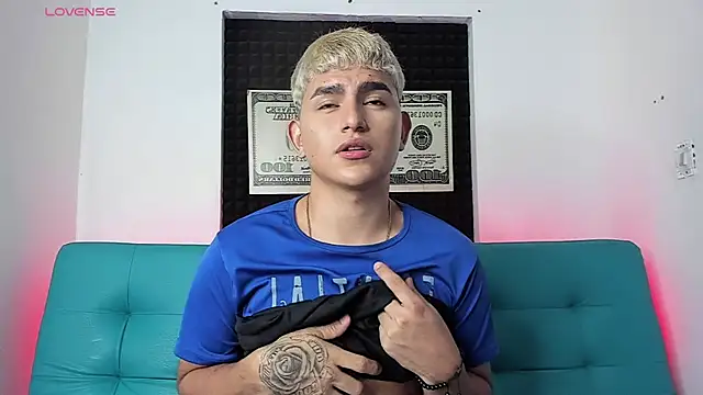 Lyam ap online show from October 3, 9:50 am