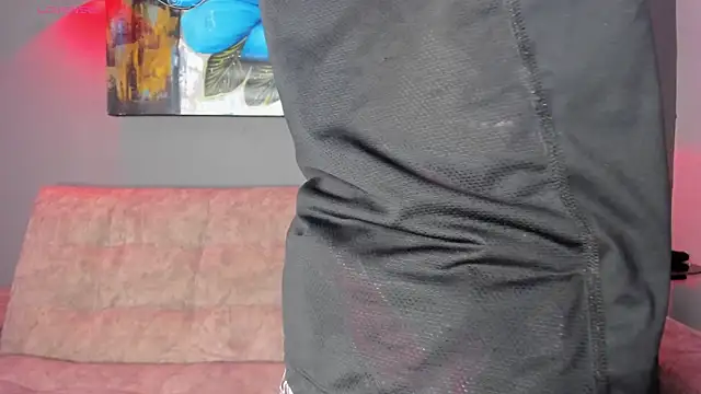 Lyam ap online show from November 18, 9:30 pm