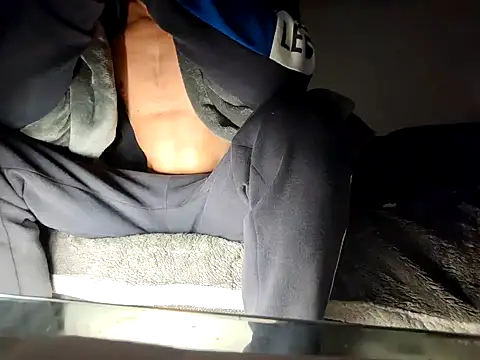 Snapshot of ApollonFit_x69 chatting on January 7, 2:10 am ApollonFit x69 online show from January 7, 2:10 am