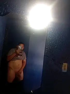 Snapshot of Cherrysfox1 chatting on March 4, 11:11 pm Cherrysfox1 online show from March 4, 11:11 pm