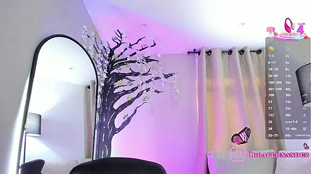 ebbafernandez  online show from May 21, 11:50 am