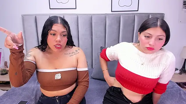 Emmy-Turnner online show from November 7, 1:33 pm