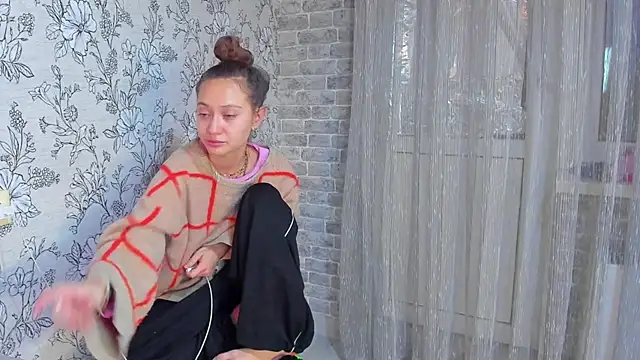 EllaSky xoxo online show from December 17, 8:48 pm