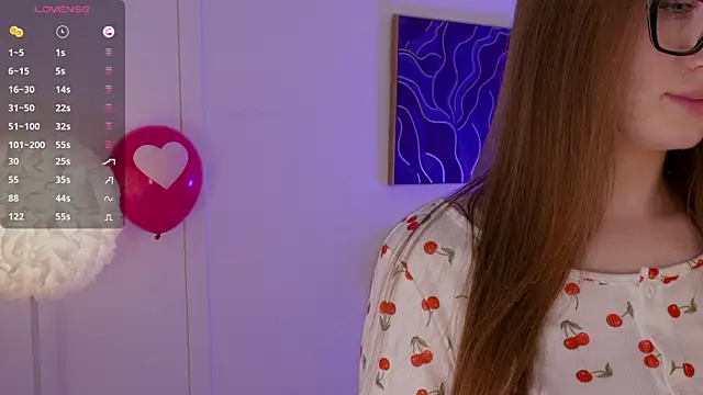 Lilly Colins online show from February 14, 7:02 pm