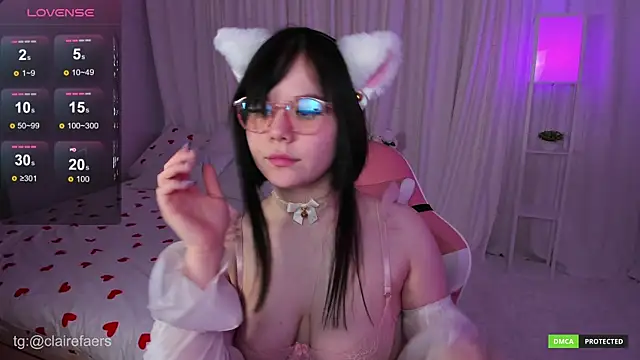 ClaireFaers  online show from January 11, 9:47 am