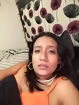 cami victoria online show from December 6, 9:02 pm