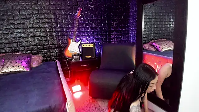 Snapshot of Calliope_dark chatting on December 18, 12:07 pm Calliope dark online show from December 18, 12:07 pm