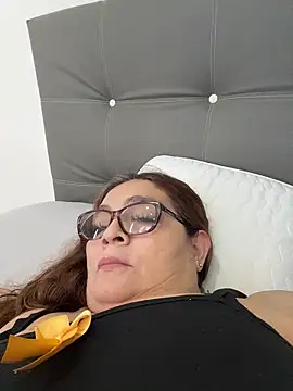 AntonellaAlondra4 online show from March 30, 1:12 pm