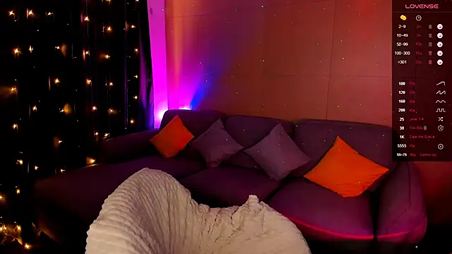 AdeleRoberts online show from February 23, 5:45 am