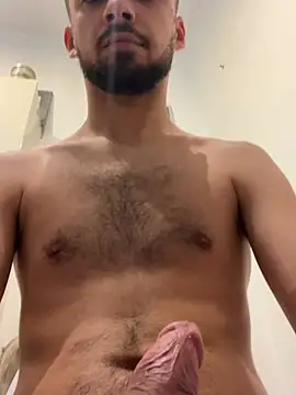 romain698 online show from April 29, 8:51 am